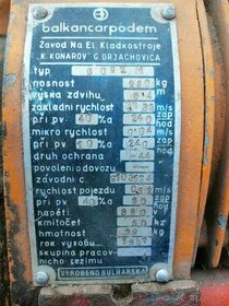Prodám retezovou kočku, zvedák