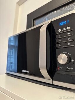 Mikrovlnka Samsung