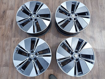 5x112 Škoda Enyaq 8Jx19 ET45 5LA601025A alu disky