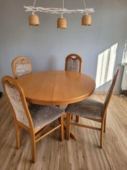 Stůl jídelní kulatý, rozkládací a 4 židle