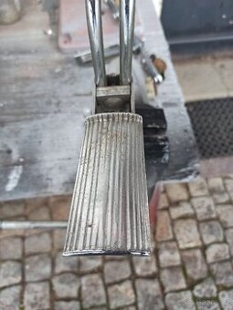 Univerzální stupačky spolujezdce