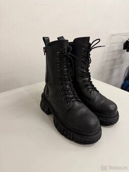 Dámské kotníkové boty Ditto – vel. 37, pravá kůže.