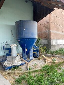 Šroťák 15kW s míchačkou na 2 tuny