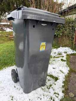 Plastová popelnice 120l