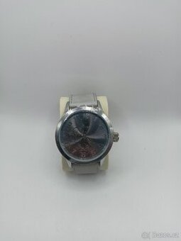 Nové elegantní unisex hodinky 1st Class akce