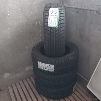 Nexen NBlue 4Season 215/55 R17 - 1