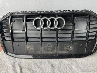Audi Q7 maska černa rok 2021-2023