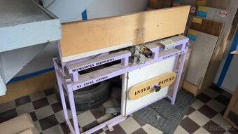 mechanická olepovačka na tavné lepidlo