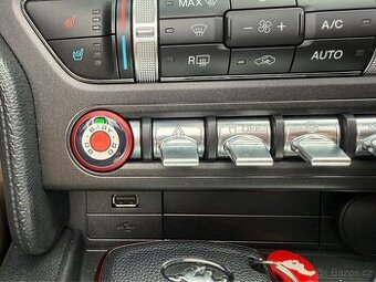 Ford Mustang Go baby Go samolepka