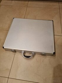 Prodám firemní hliníkový kufr německého výrobce - kvalita