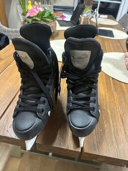 Prodám hokejové brusle vel. 40