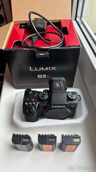 Panasonic Lumix S5II + 3 baterie