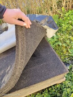 Gumové rohože, gumové desky, rohože do boxu, kůň, box.