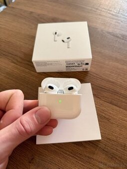 AirPods 3 generace