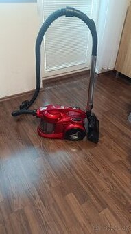 Prodám bezsačkovy vysavač DENVER 1800W