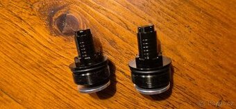Seřizovače předpětí vidlice 41mm - pár