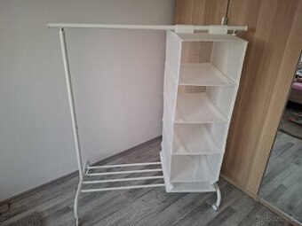 Věšák IKEA