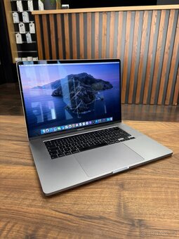 APPLE MACBOOK PRO 16” 2019 i7/16GB RAM/512GB