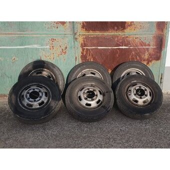 Kola a pneumatiky na Iveco Daily