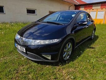 Honda Civic 8g 1.8 i-VTEC Executive DPH