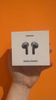 Samsung Galaxy Buds 3 stříbrné