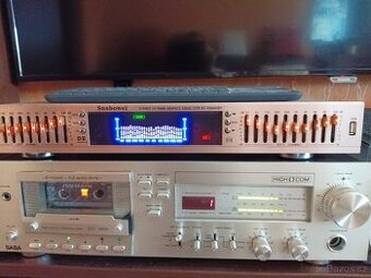 HiFi ekvalizér. 2× 10 pásem s analyzérem.