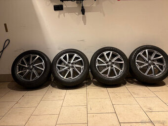 Toyota Yaris, 16", letní, model 2021 >