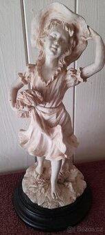 ALABASTROVÁ FIGURKA ITALSKÝ UMĚLEC "PEYRANO MORIS" - DÍVKA