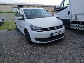 Touran 1.6 TDI 77kw 7 míst 2014 - 1