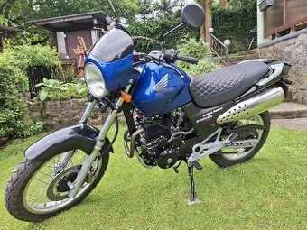 Honda Vigor 650 - 1