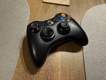 Xbox 360 ovladač