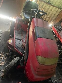 Zahradní traktor COUNTAX