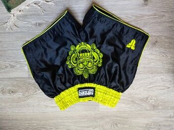 Trenky Muay Thai
