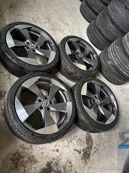 5x112 r19 245/35 r19 letní tomason
