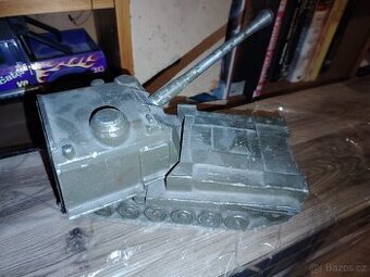 Tank artina ruské výroby - 1