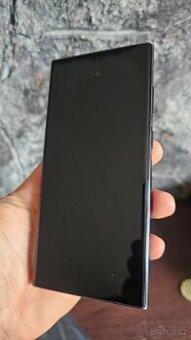 Samsung Galaxy S23 Ultra displej