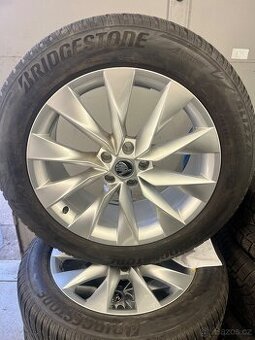 Zimní originál kola Škoda Enyaq,Elroq 235/55/+255/50/R19