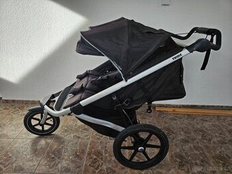 Kočárek Thule Urban Glide 2 pro dvojčata s fusaky