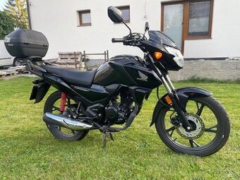 Honda CB125 F, rok 24, první majitel, odpočet DPH