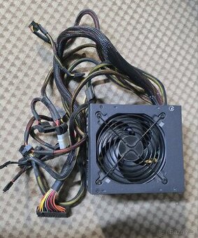Zdroj do počítače Corsair