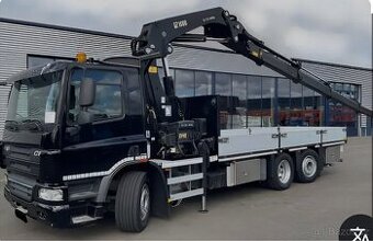 Řidič C s hydraulické rukou a kontejnery systém