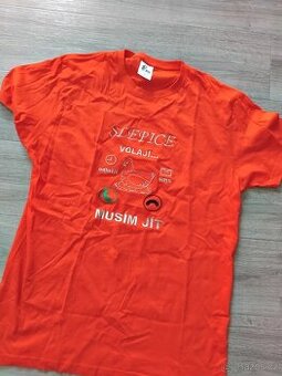 Triko slepice volaji