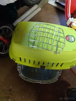 Klec a záchod zachovalé