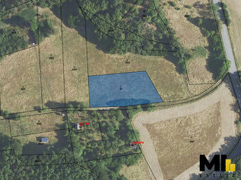 Prodej pozemku travní porost 2285 m2 v obci Roztoky - 1