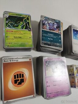 Prodám kartičky Pokémon 561kusu plus funko cena 1000