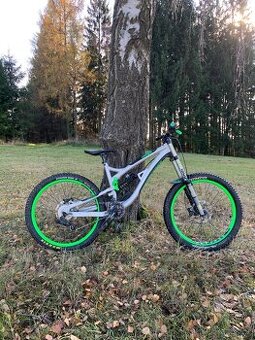 Celoodpružené kolo Agang Ninja 2.0 DH 2015 - 1