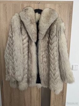 Kožich ze stříbrné lišky
