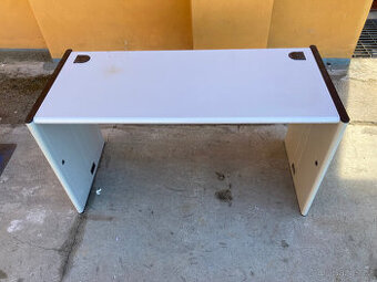 Ponk, lehký montážní pracovní dílenský stůl za 500 kč