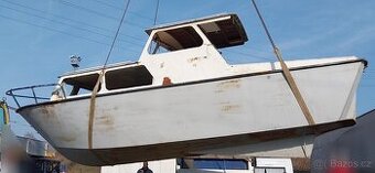 Motorová ocelová loď  .. Motorová loď  .. kajutová loď