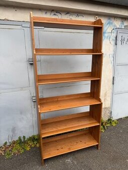 Knihovna Ikea leskvik